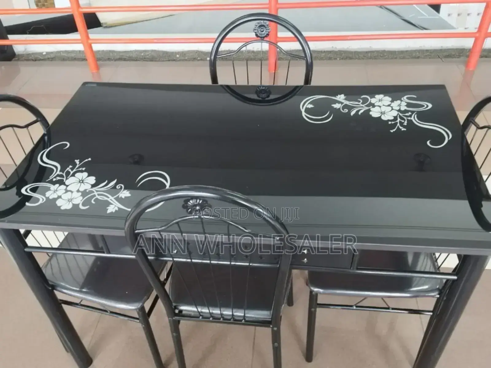 Executive 4 Sitter Dinning Table E4S
