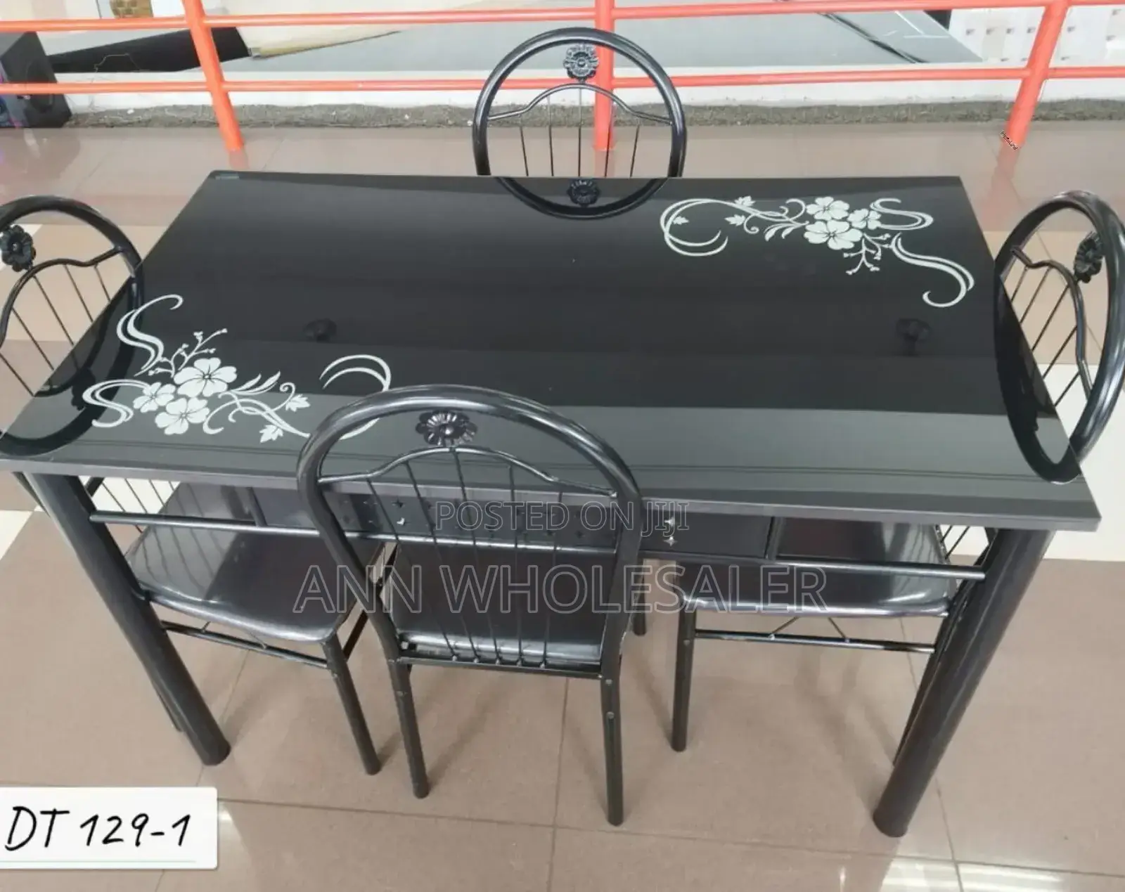 Black 4 Sitter Dinning Table E4S