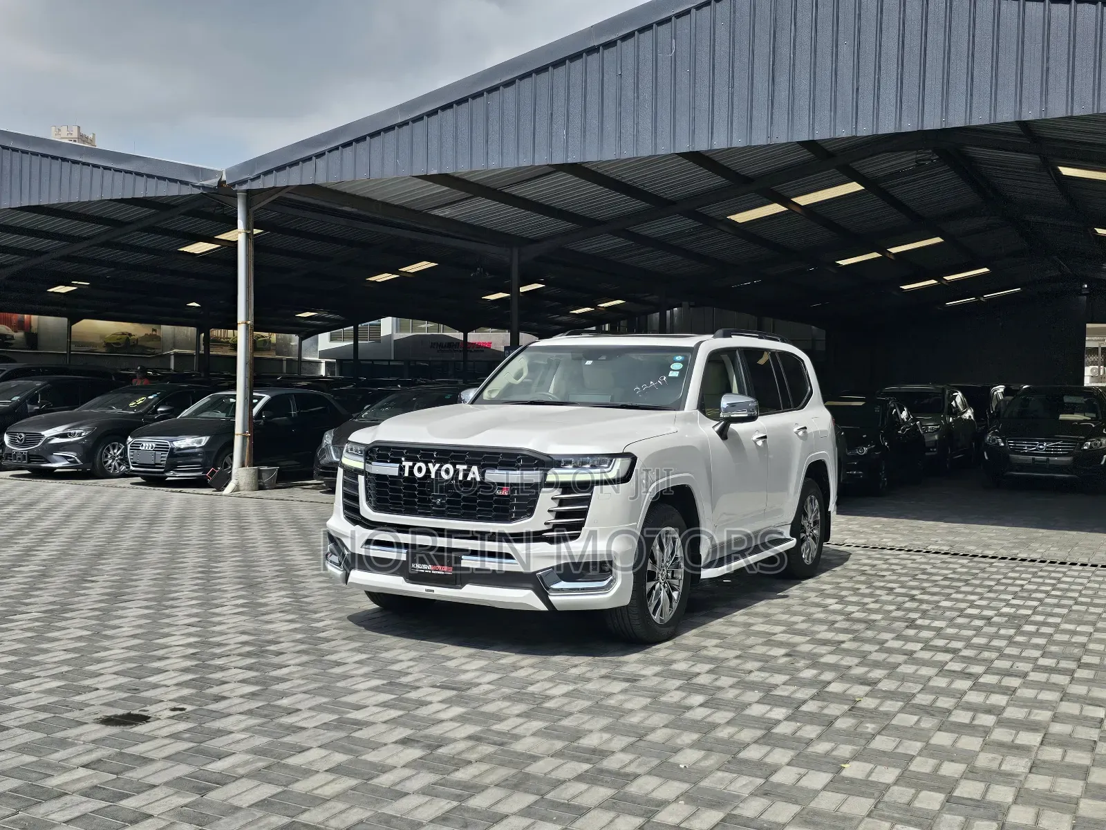 New Toyota Land Cruiser 2024 Off white
