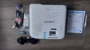 Epson Eb-Fh52 3lcd Technology Projector - main view