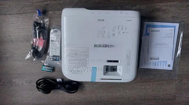 Epson Eb-Fh52 3lcd Technology Projector