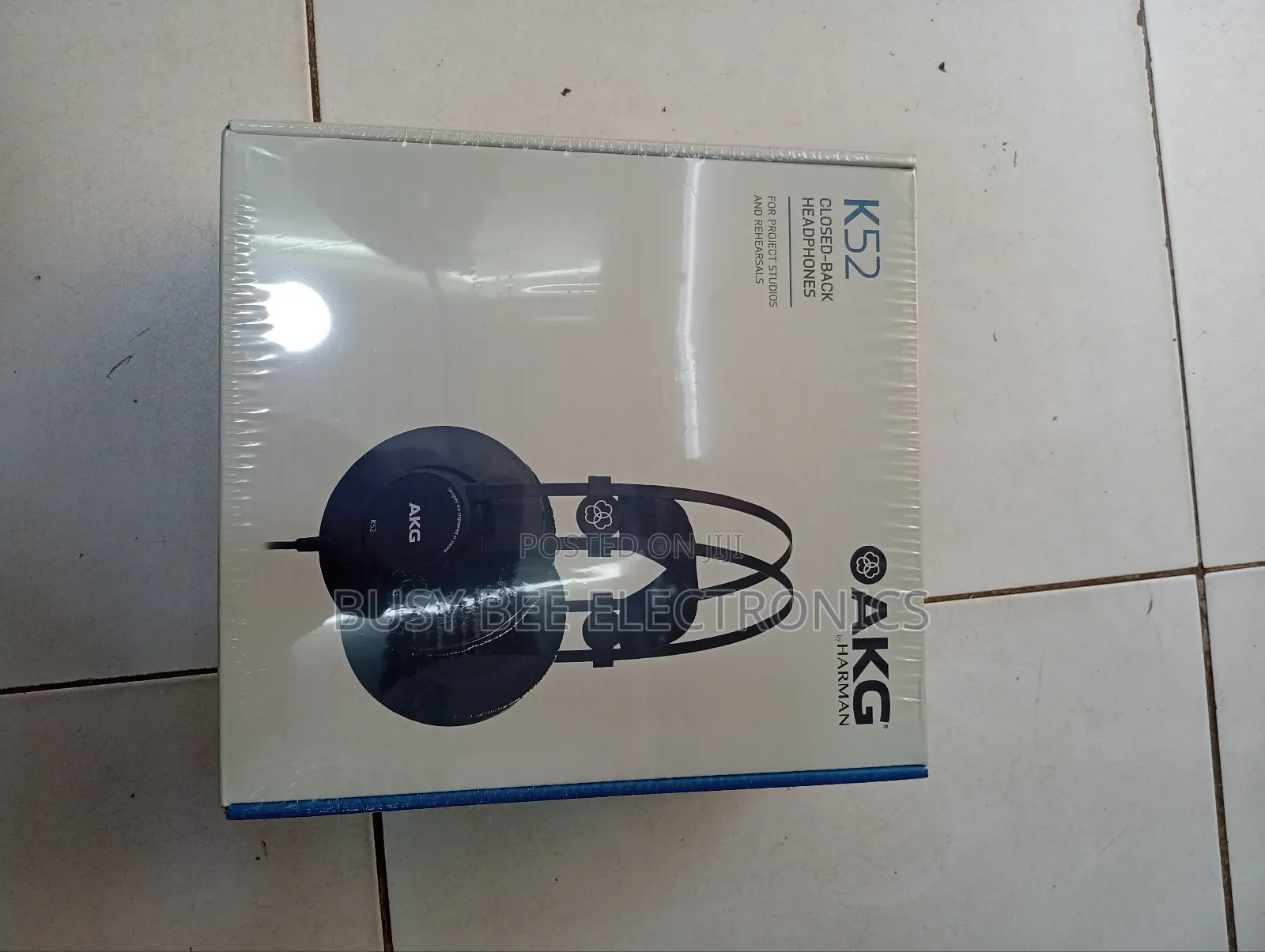 Akg Closed Headphones