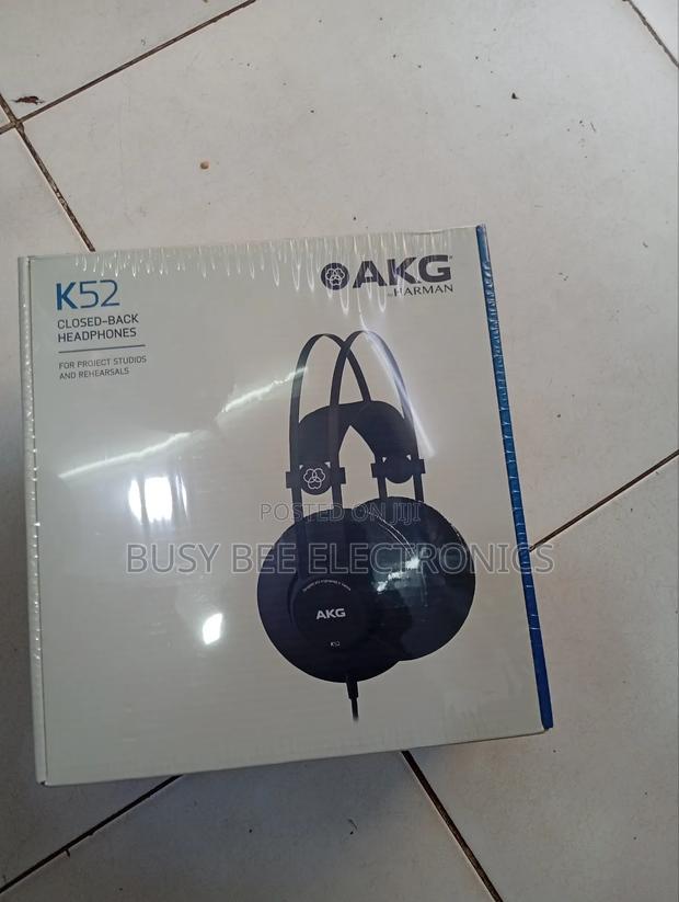 Akg Closed Headphones - thumbnail 2