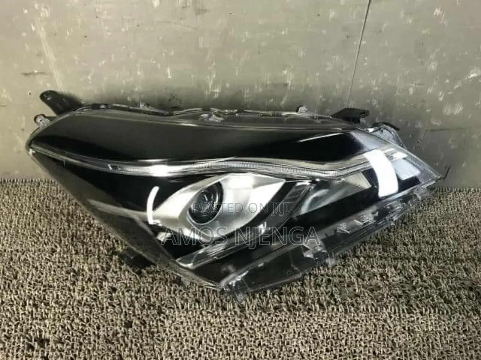 Vitz Jewella 2017 Headlight