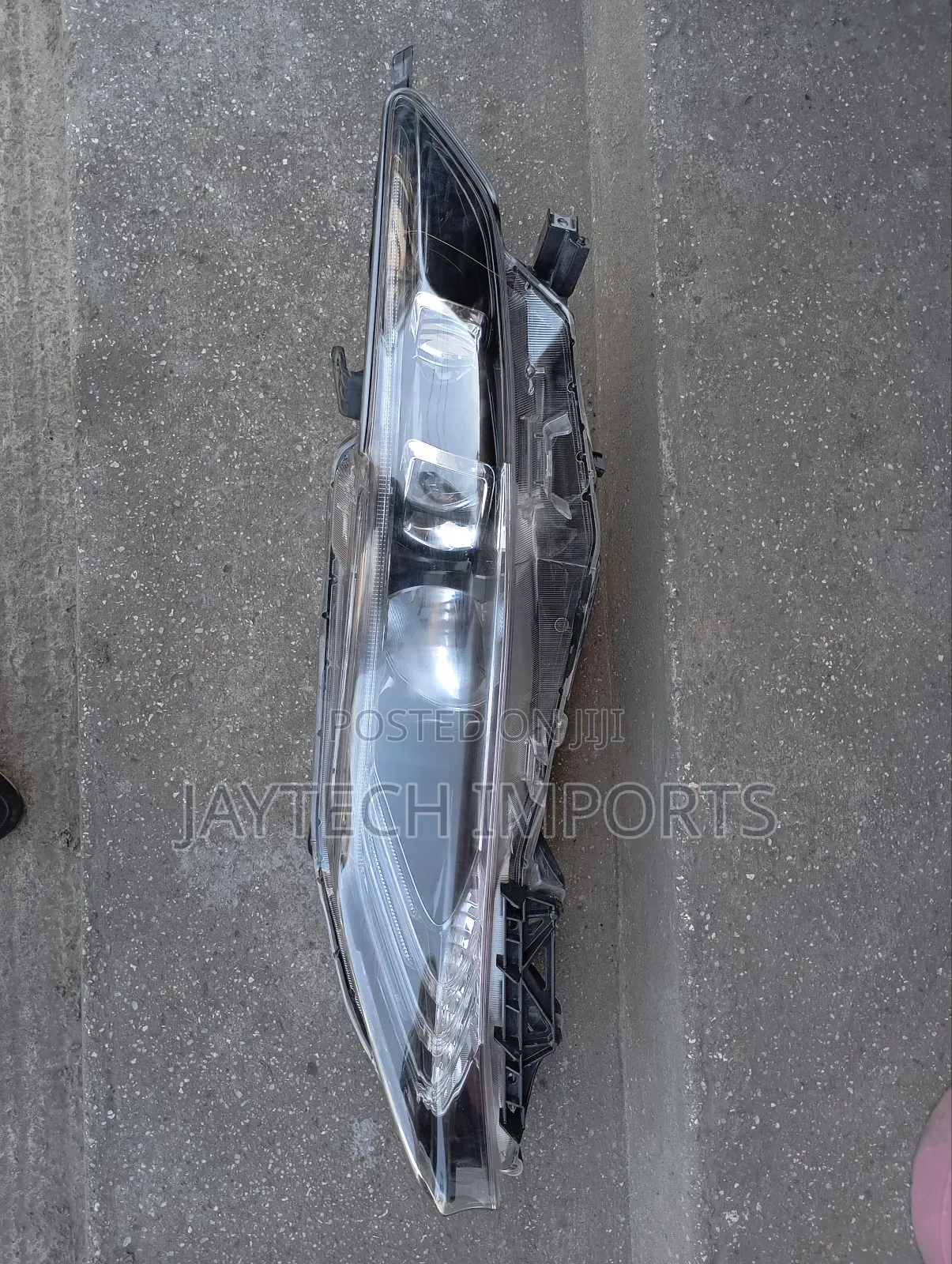 Harrier 2017 Headlight LHS