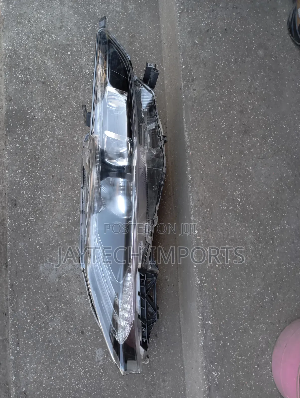 Harrier 2017 Headlight LHS