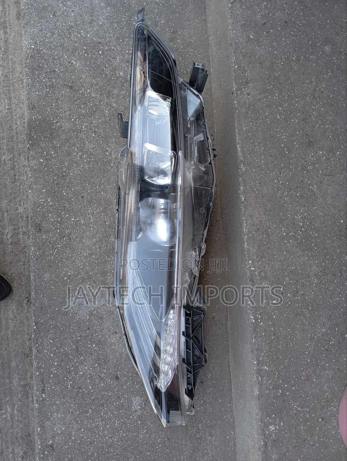 Harrier 2017 Headlight LHS
