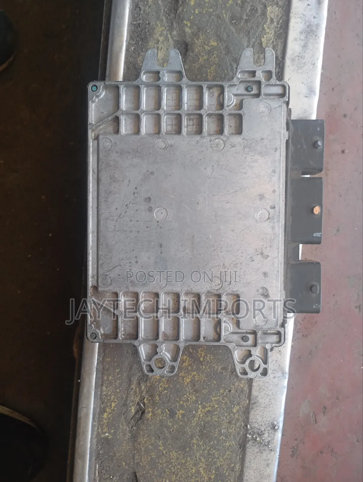 Dualis Computer Unit(E C M )