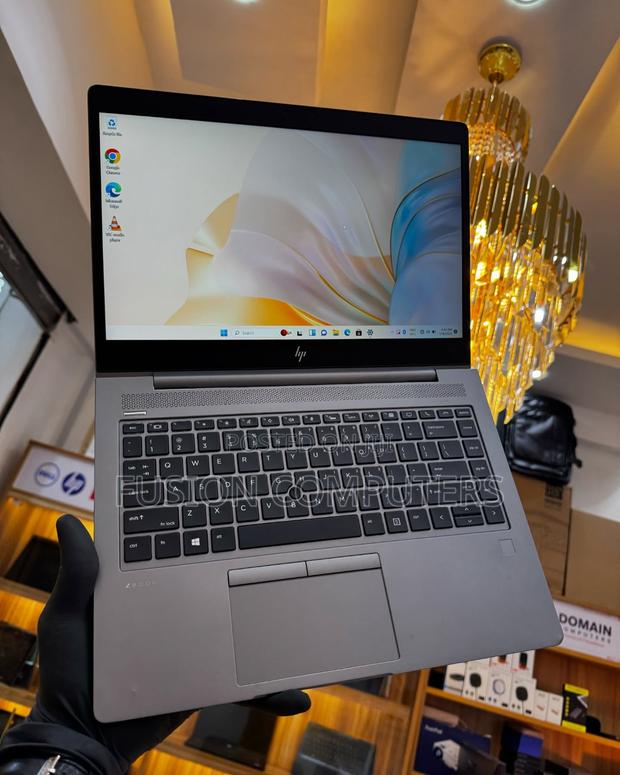 Laptop HP ZBook 14u G5 8GB Intel Core I5 SSD 256GB - thumbnail 3