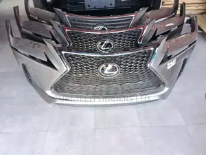 Lexus 350 Grille