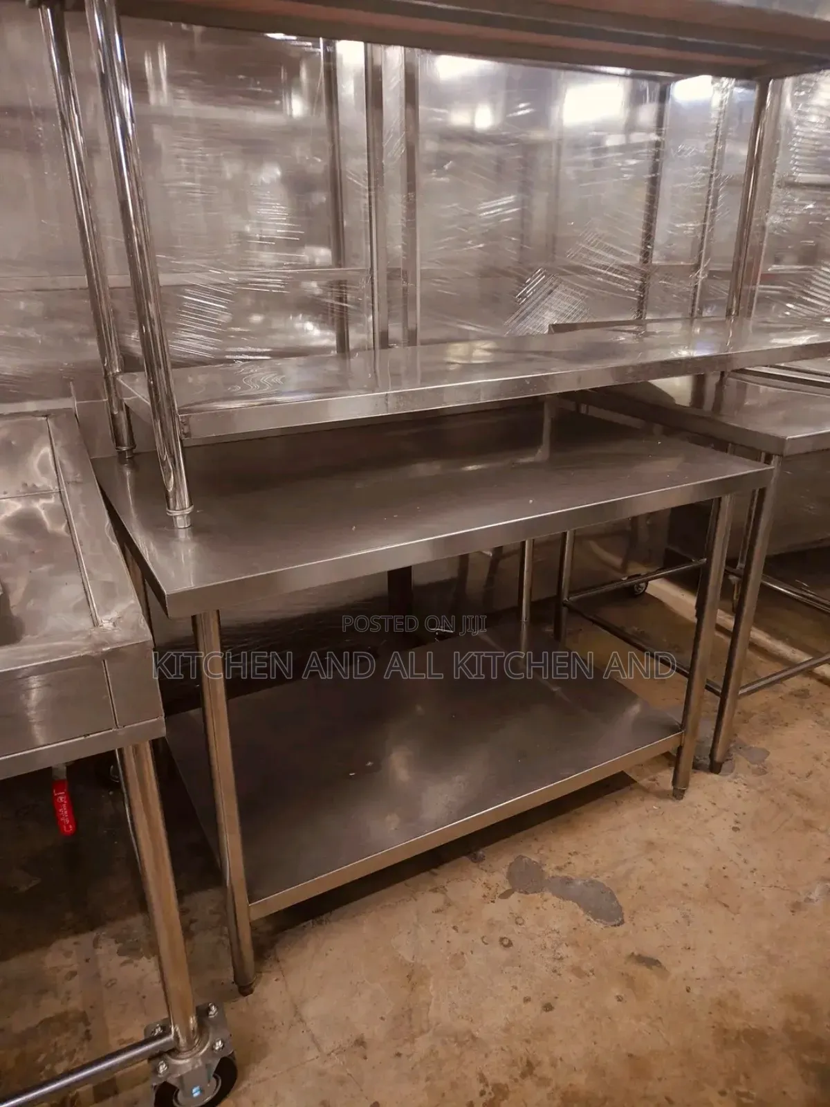 Non Corrosive Stainless Steel Work Tables