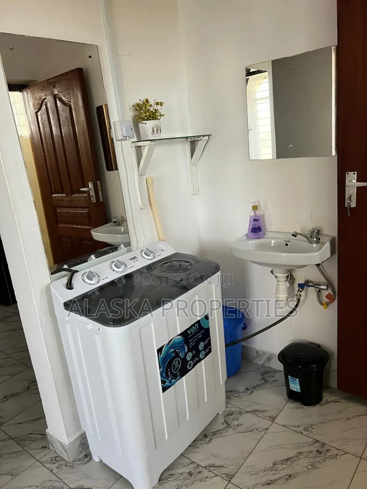 Furnished 1bdrm Apartment 4 Rent in Shree Enclave