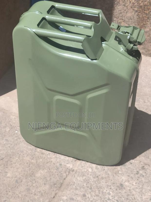 Heavy-Duty Fuel Metallic Cans - thumbnail 3