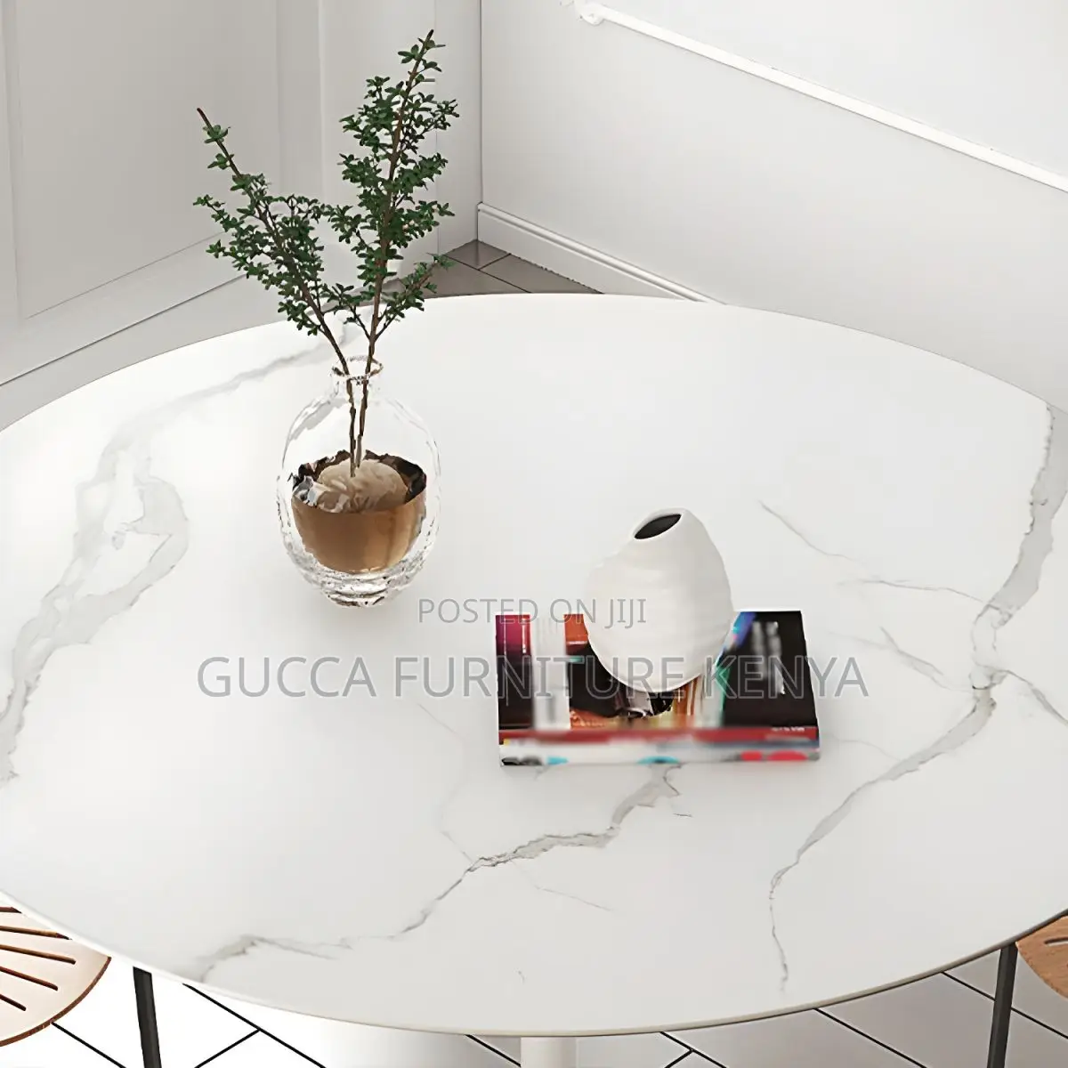 Dining Tables:Round Simple Sintered Stone Tulip Dining Table