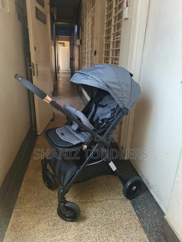 Switch Handle Stroller * Switch Handle Stroller - main view