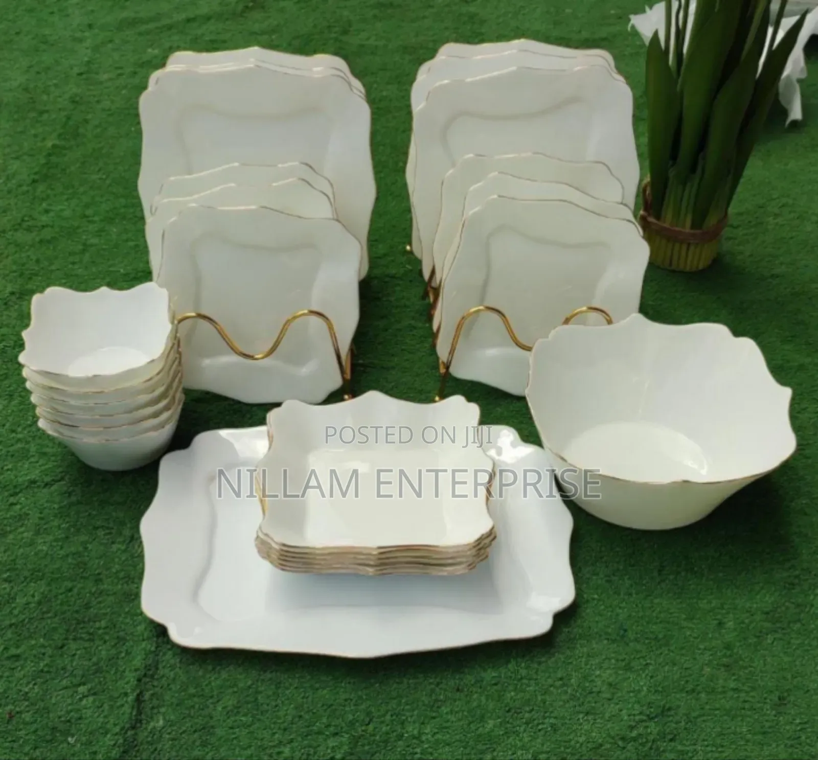 26pcs White-Gold Dinner Set