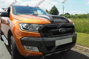 Easy Stick on Fitment – No Drilling Required” Bonnet Scoop