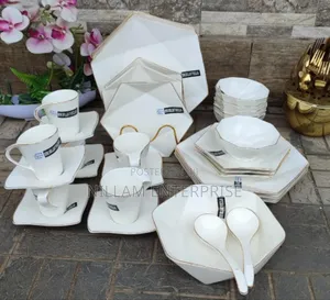 *33pcs Nordic Hexagon Classy Dinner Set With Gold Rim