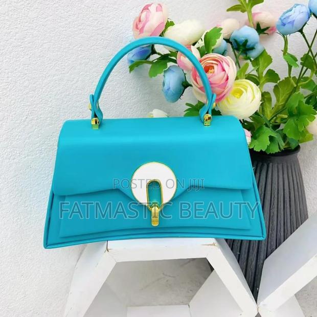 Vibrant Slingbags - main view