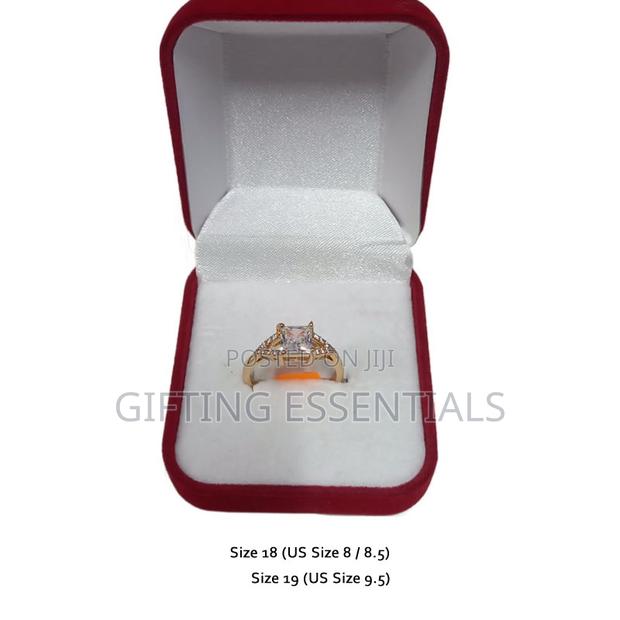Beautiful Simple Silver Gold Engagement Ring With Box Packaging - thumbnail 4