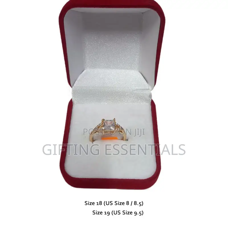 Beautiful Simple Silver Gold Engagement Ring With Box Packaging
