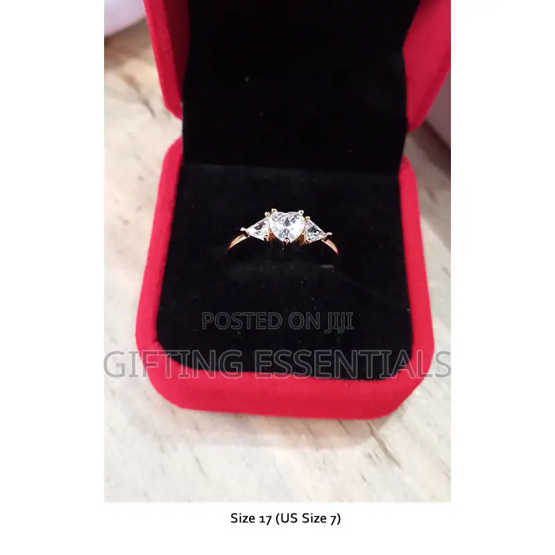 Beautiful Simple Silver Gold Engagement Ring With Box Packaging