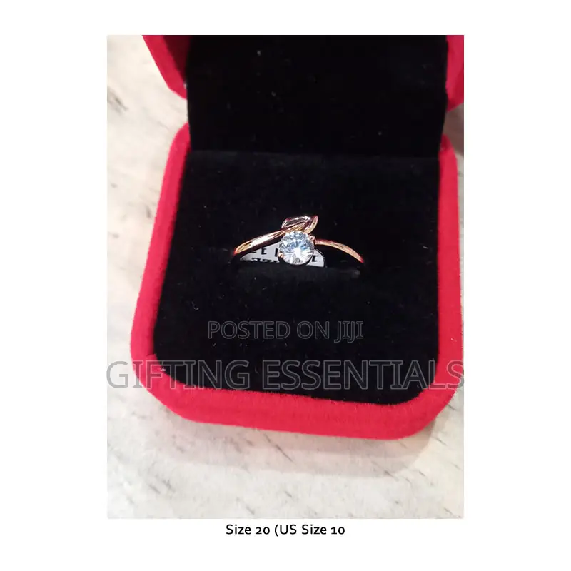Beautiful Simple Silver Gold Engagement Ring With Box Packaging