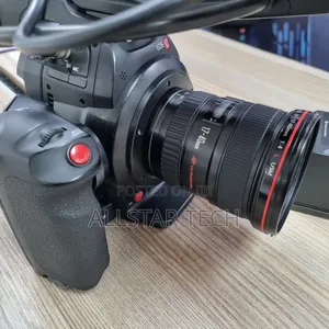 Canon EOS C100 Mark II With EF 17-40 F/4l Lens