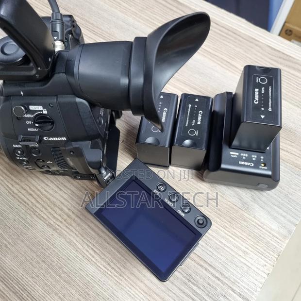 Canon EOS C100 Mark II With EF 17-40 F/4l Lens - thumbnail 7