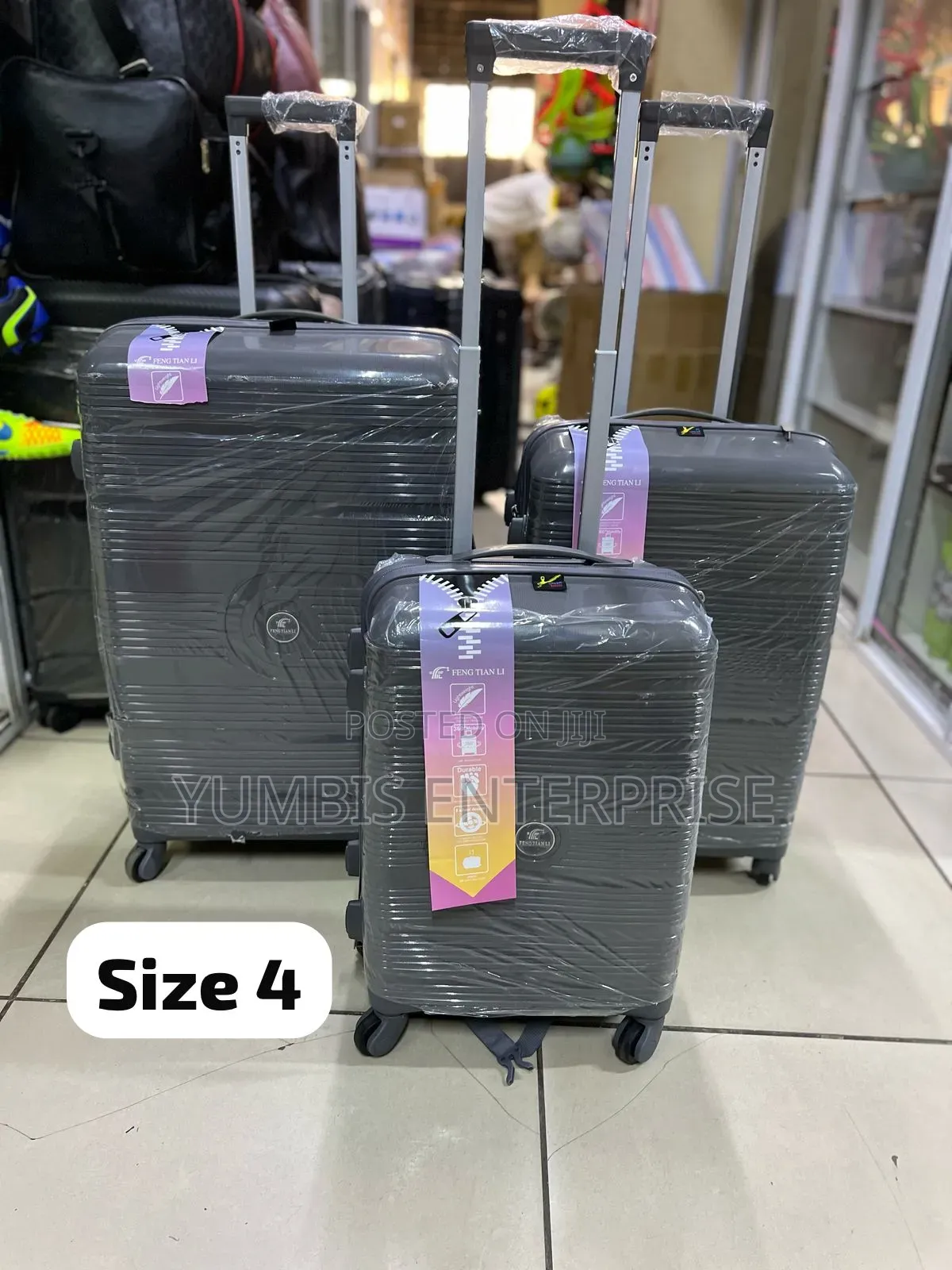 RUBBER Unbreakable (Pp) Suitcase a Set of 3 in 1