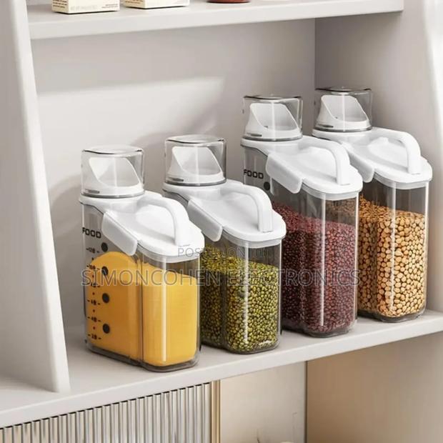 Airtight Food Storage Container/ Cereal Storage Container
