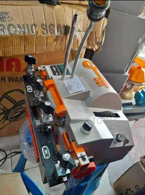 Key Cutting Machine - main view