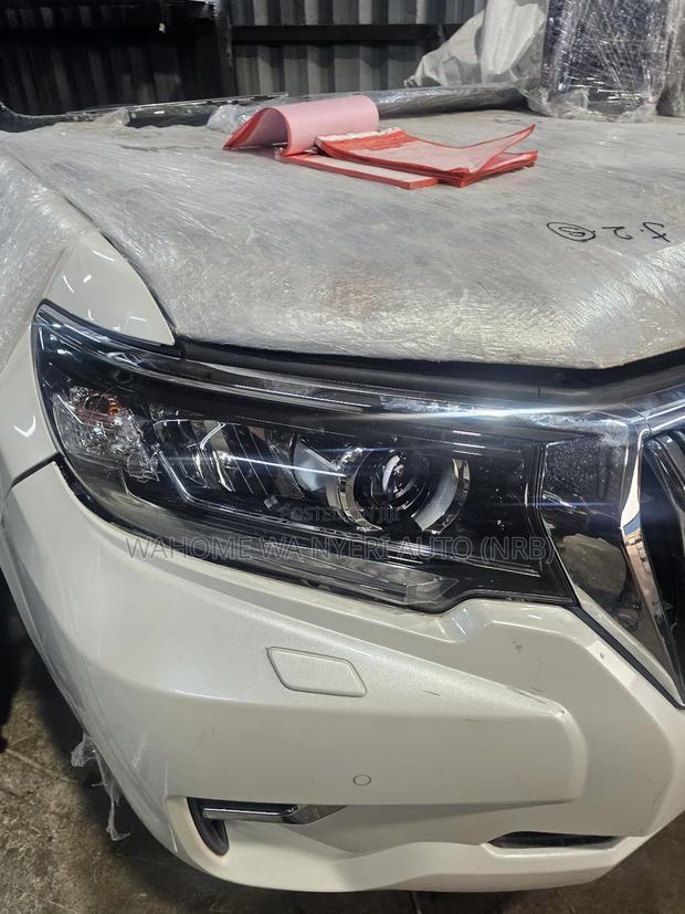 Landcruiser 2018 Headlight - thumbnail 3