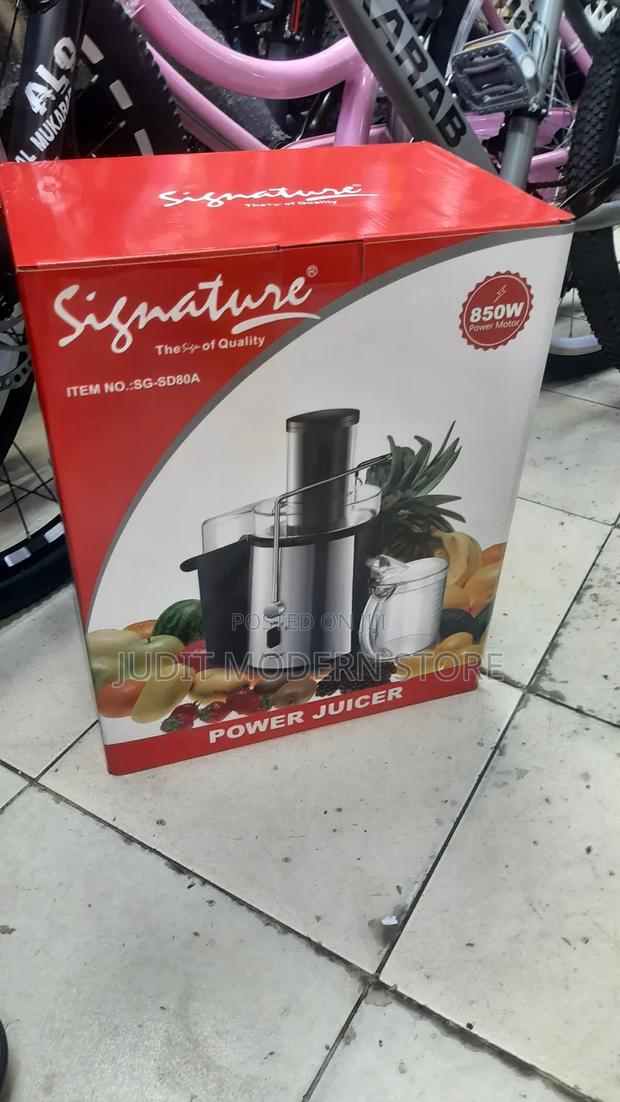 Signature Juicer