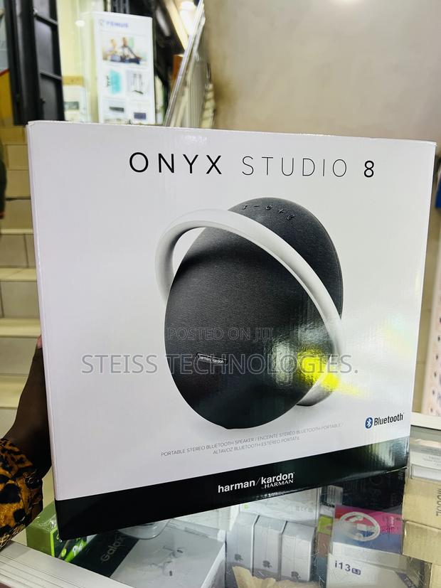 JBL Studio Onyx 8 - main view