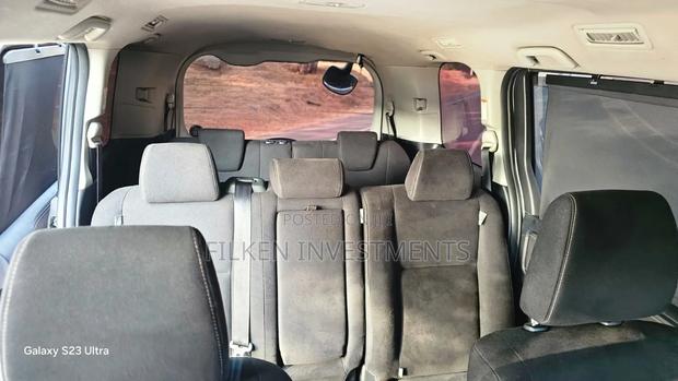 Toyota Voxy 2016 Silver - thumbnail 5
