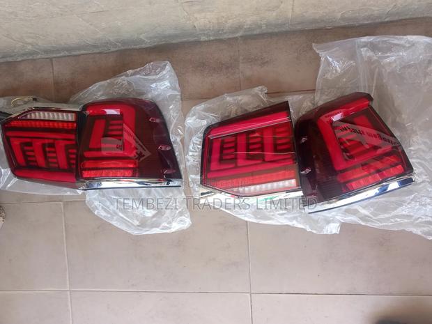 Taillights Lamp Toyota Landcruiser Fj 200 V8