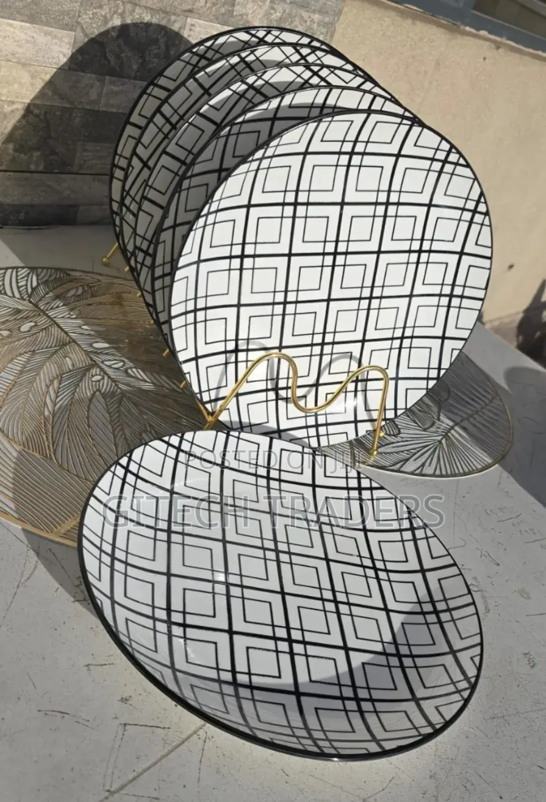 Perfect Exellent Quality Plates*
*Size 11"