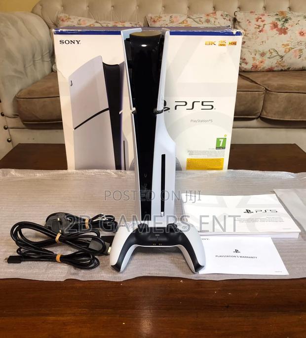 1 Week Old Ps5 Slim - main view