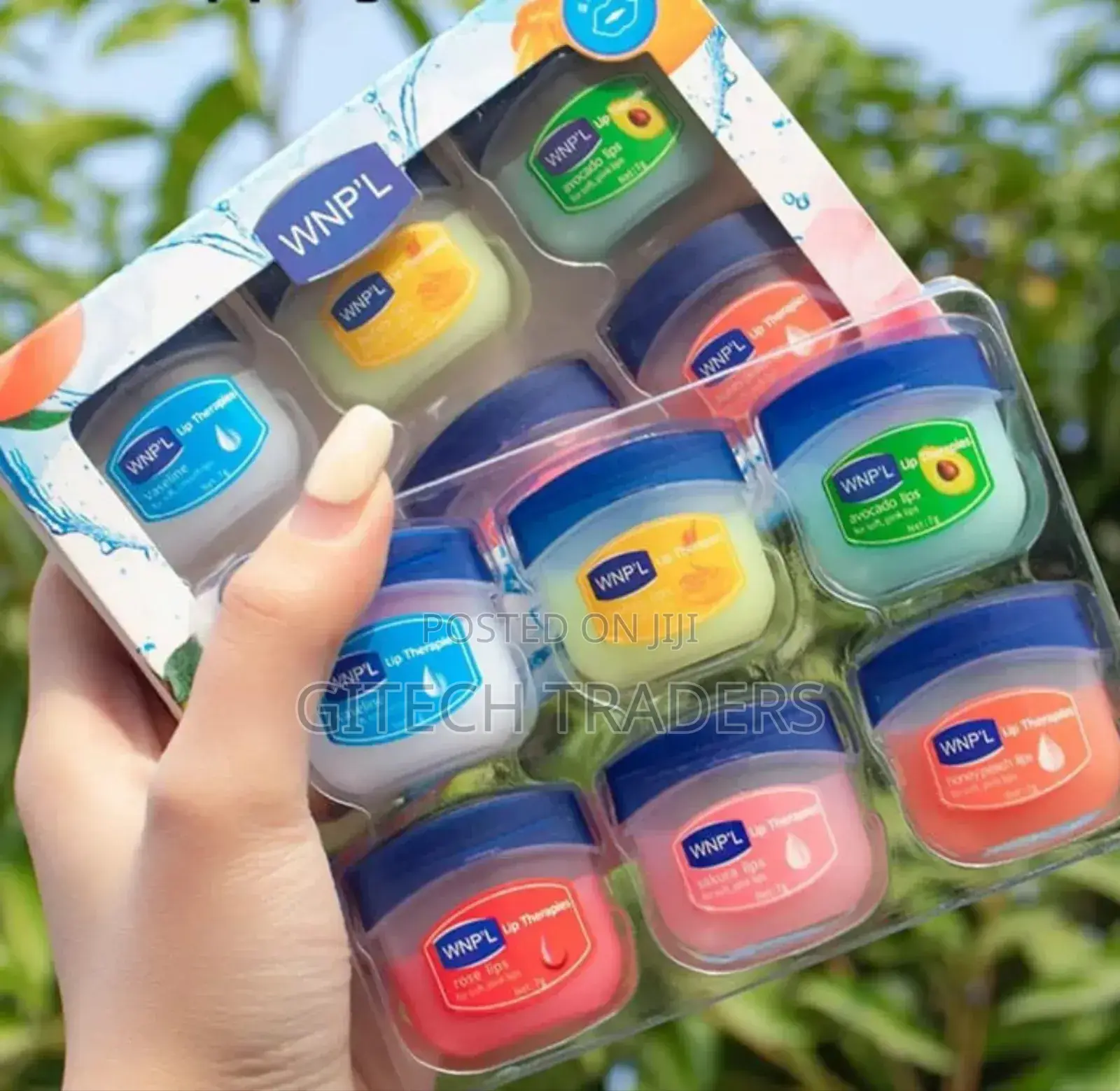 *Moisturising Lip Balm