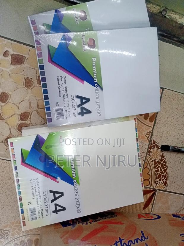 Ivory Paper A4 Ream 300gsm - thumbnail 3