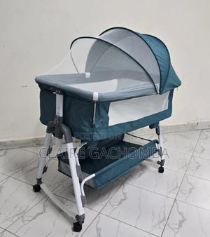 Foldable Baby Bassinet - thumbnail 2
