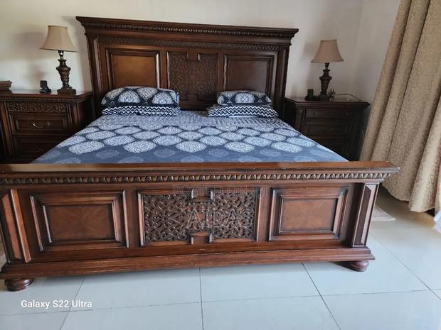 6 by 6 Bed and Dressing Table - main view