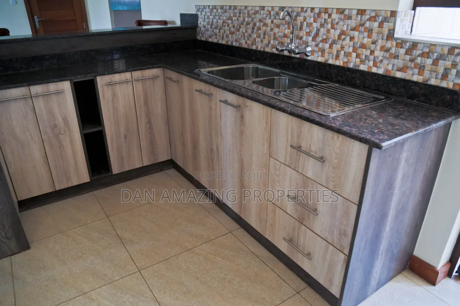 3bdrm Apartment in Thindigua Plus for sale