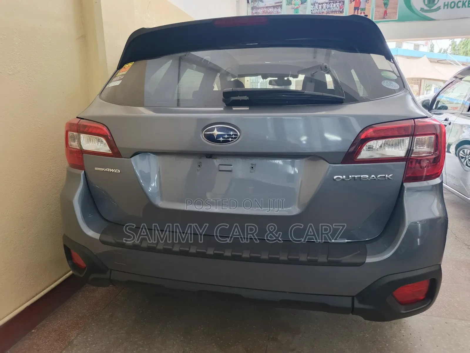 Subaru Outback 2.5i AWD 2017 Gray