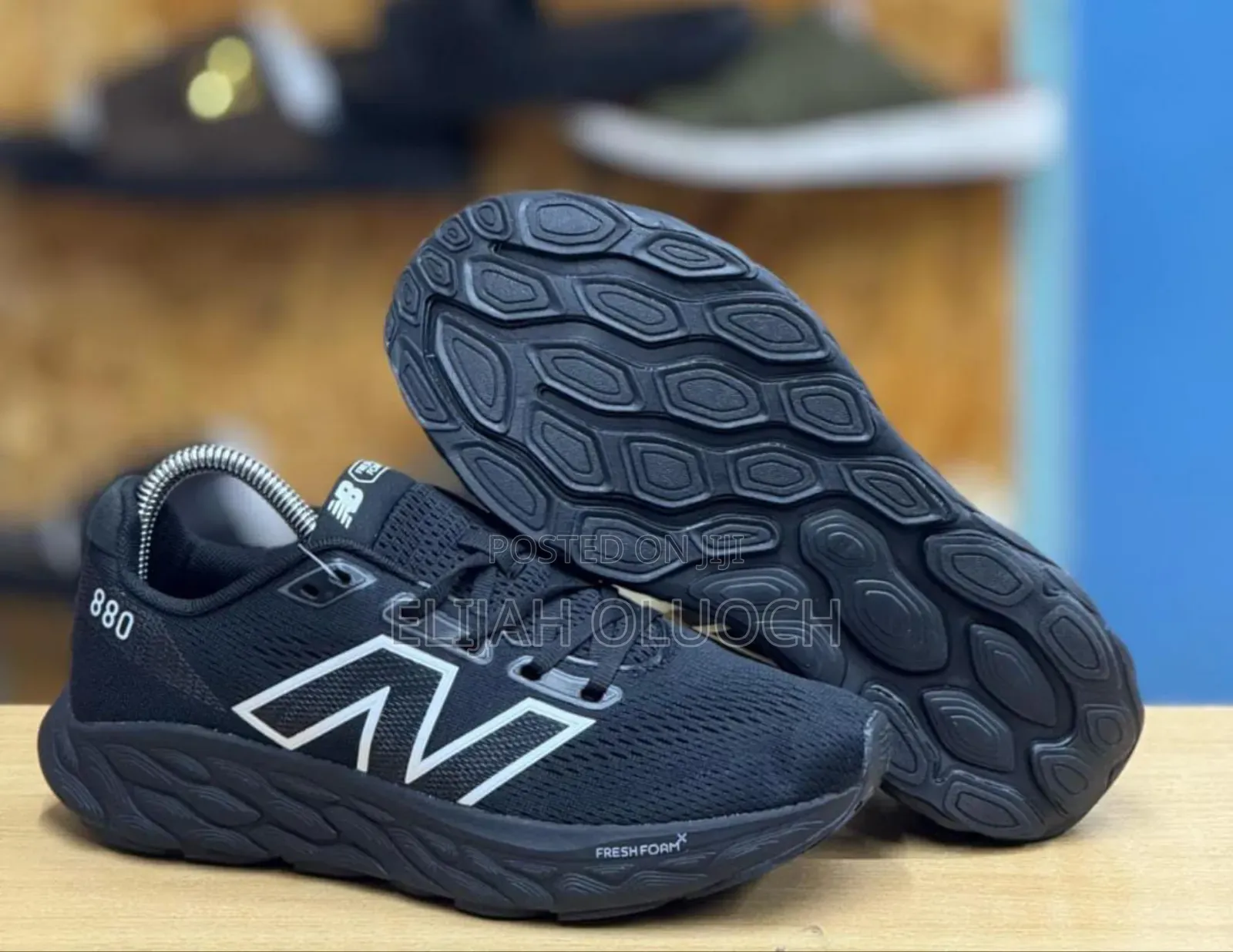 New Balance 880 Trainer