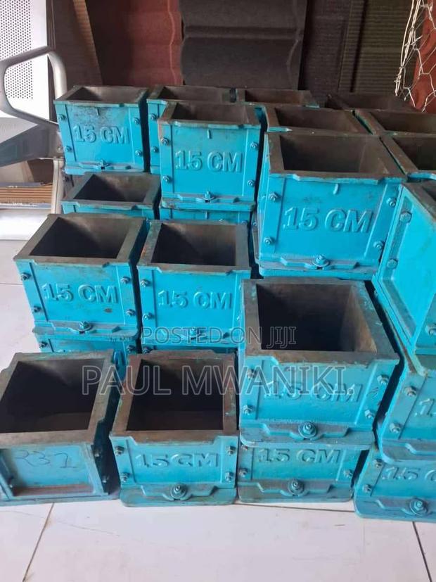 Cast Iron Concrete Cube Moulds - thumbnail 2