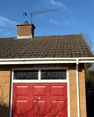 Roof Tiles Cleaning Services