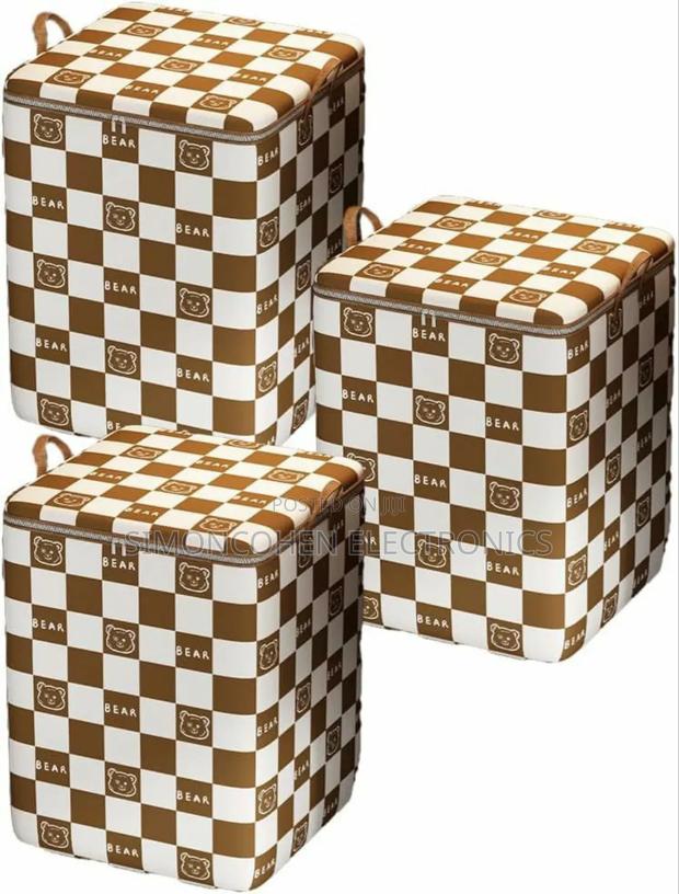 Cute Bear Non-Woven Zipper Storage Quilt Bag - main view