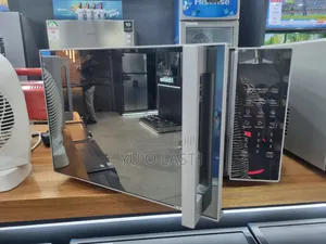 Hisense 30litres Digital Microwave H30moms9h